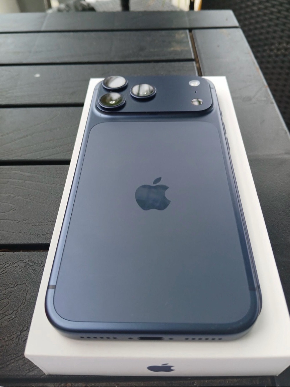 iPhone 17 pro max att